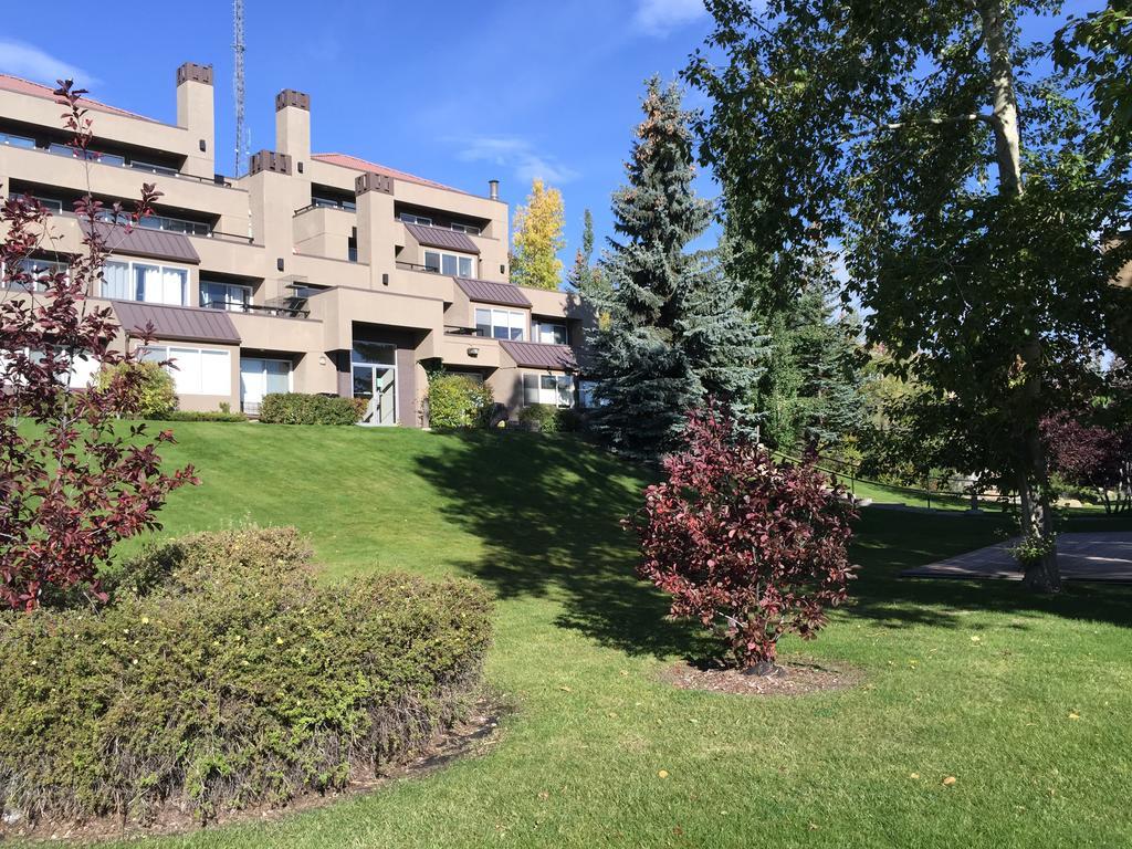 Olympic Suites YYC Exterior foto