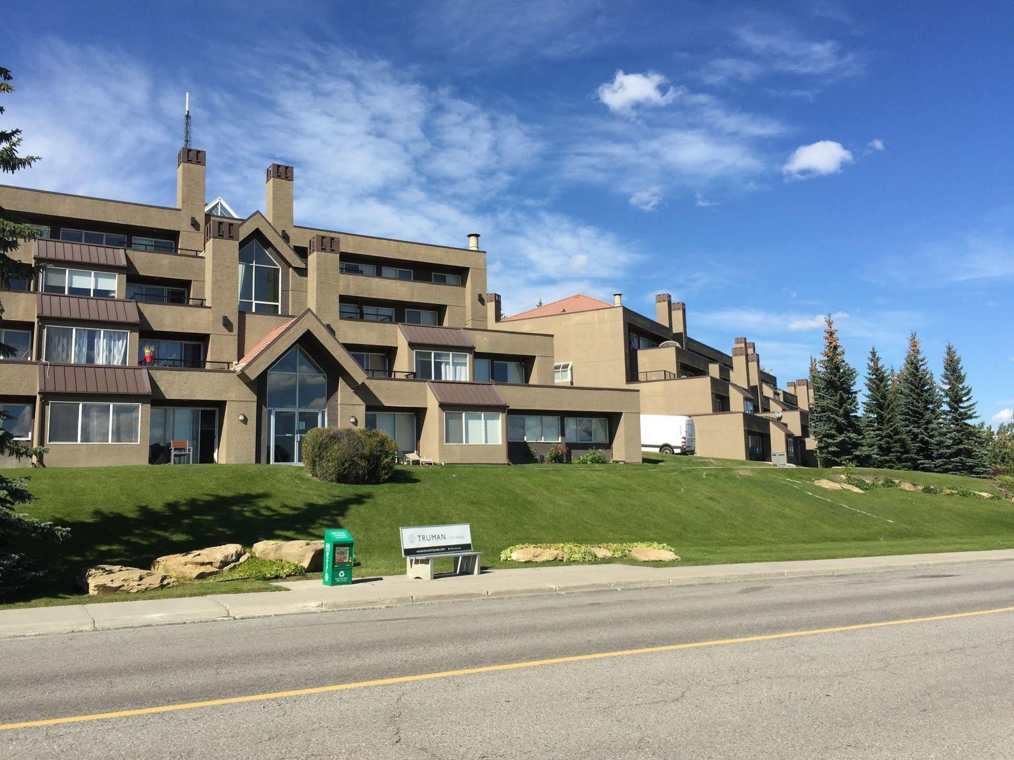 Olympic Suites YYC Exterior foto